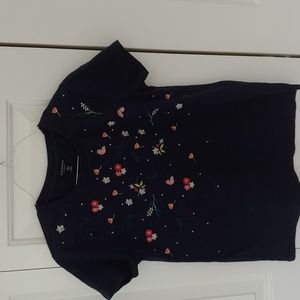 Lucky Brand embroidered XS t-shirt